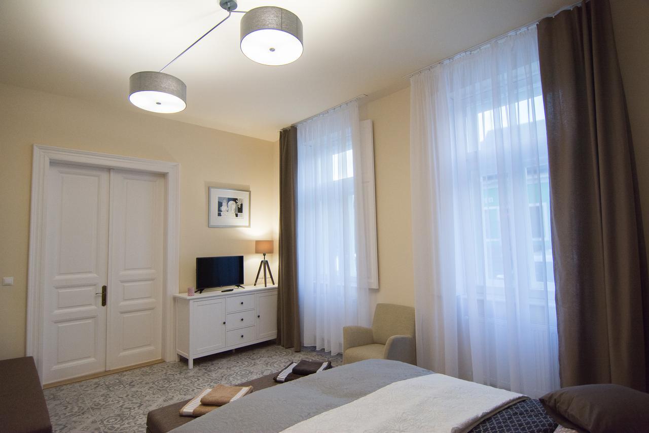 Zora Apartman Eger Exterior foto